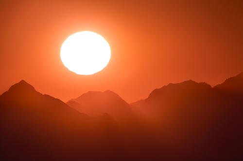 Coucher-de-soleil-sur-les-crêtes